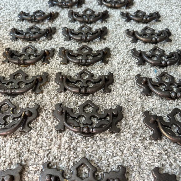 Vintage Decorative Bronze Drawer Fixture / Handles / Pulls / Knobs, 3inch, 20ct - Picture 2 of 9